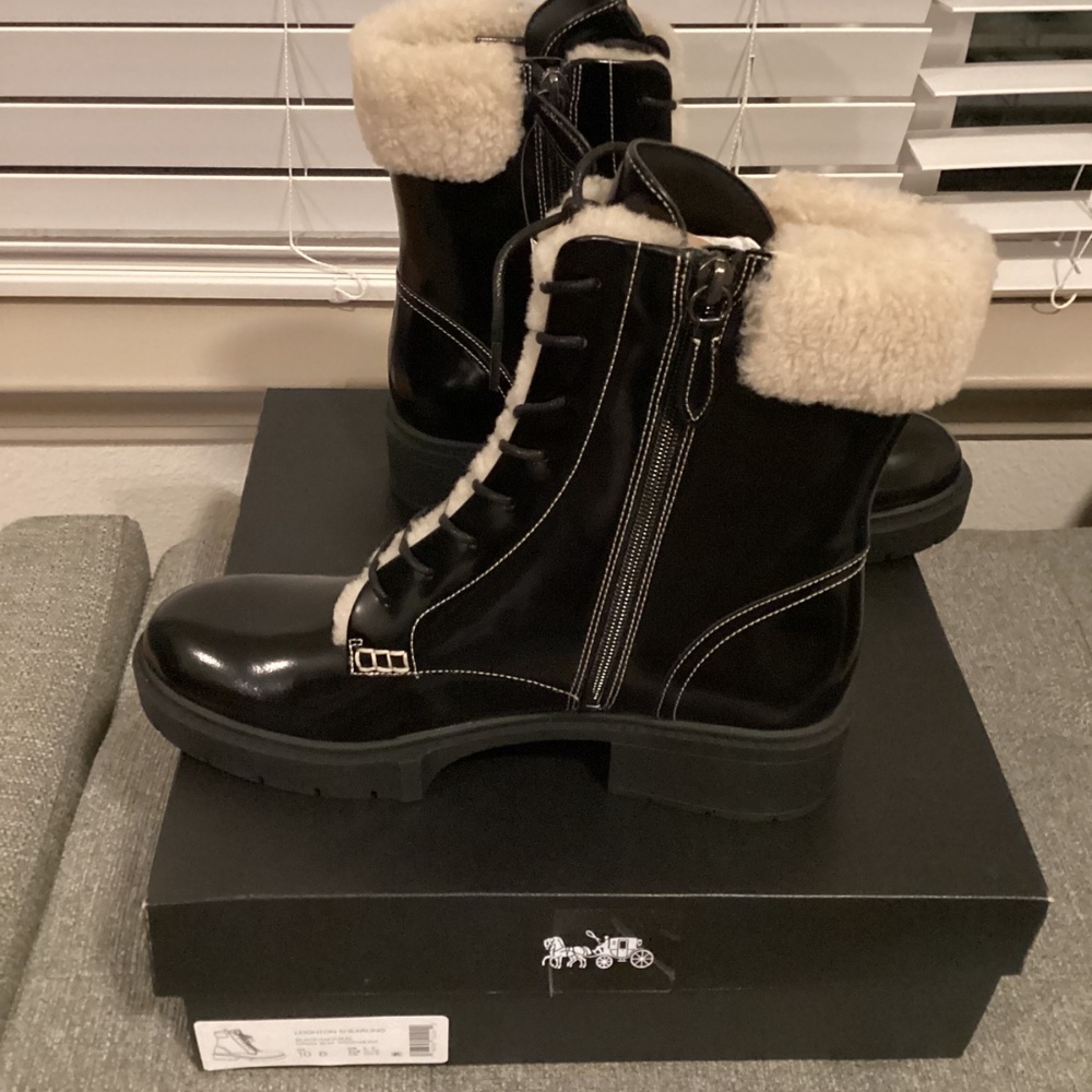 COACH Women's Leighton Signature Shearling Booties, size 10 - Picture 10 of 14